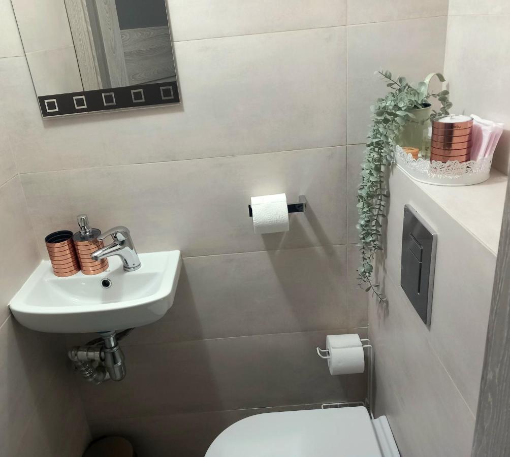 Hola Apartamenty Piotrkowska Łódź Buitenkant foto